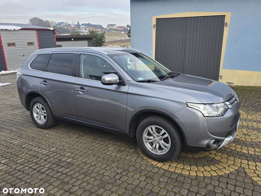 Mitsubishi Outlander 2.2 DID Intense + 4WD - 20