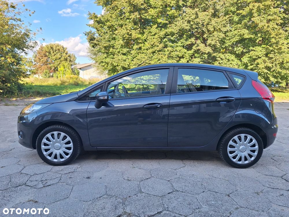 Ford Fiesta 1.25 Celebration - 10