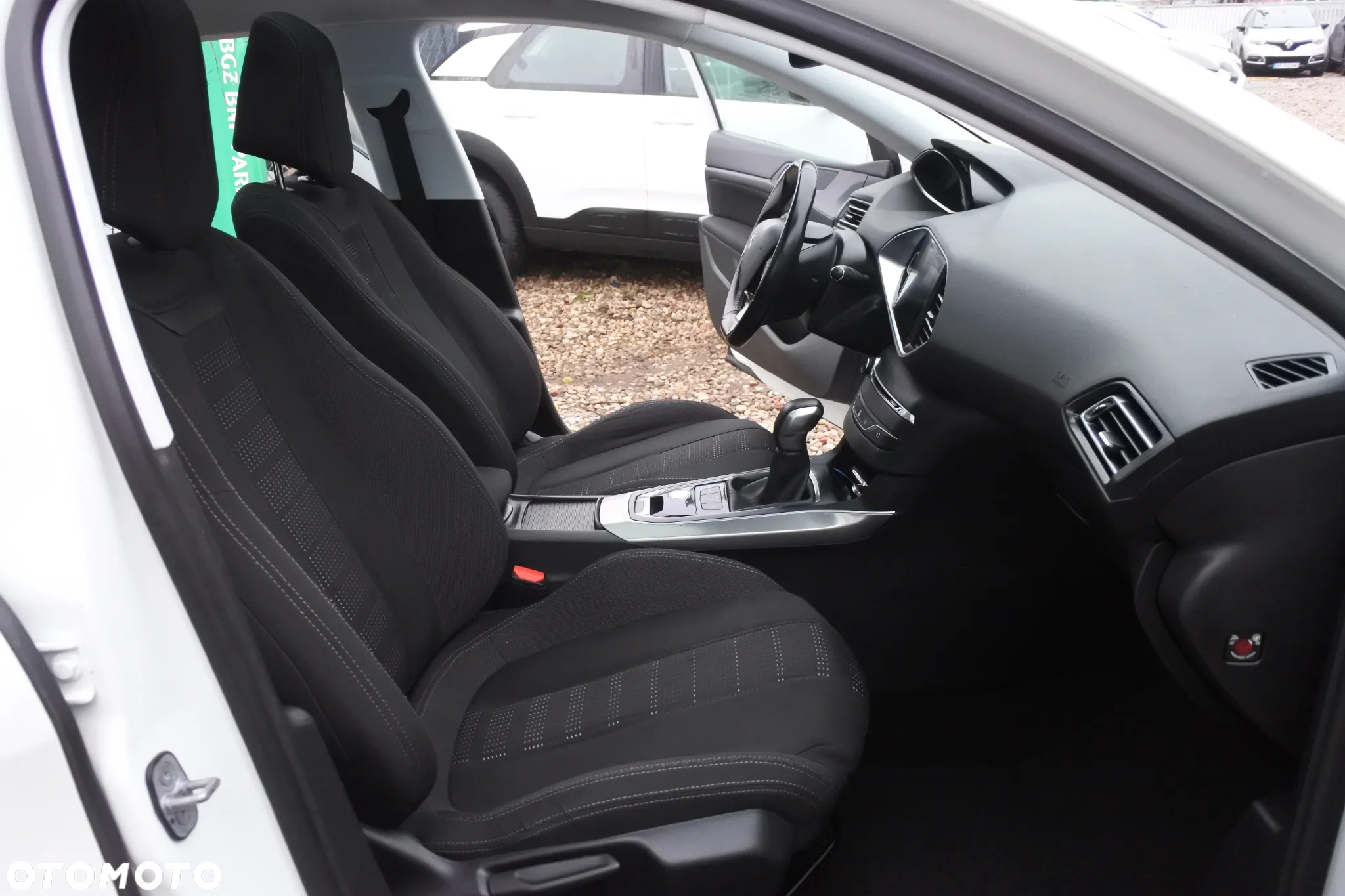 Peugeot 308 PureTech 130 EAT8 Allure - 6