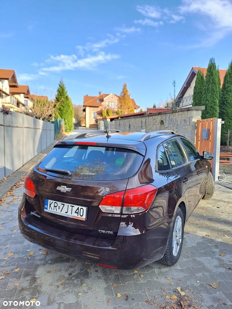 Chevrolet Cruze - 12