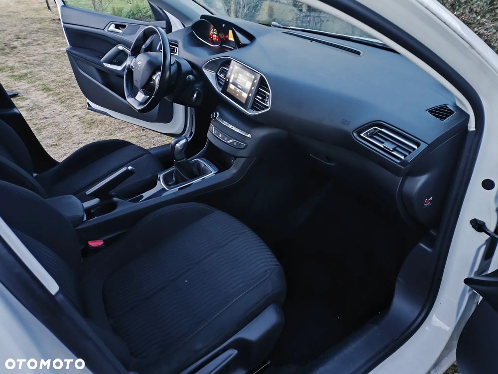 Peugeot 308 1.6 BlueHDi Active S&S - 9