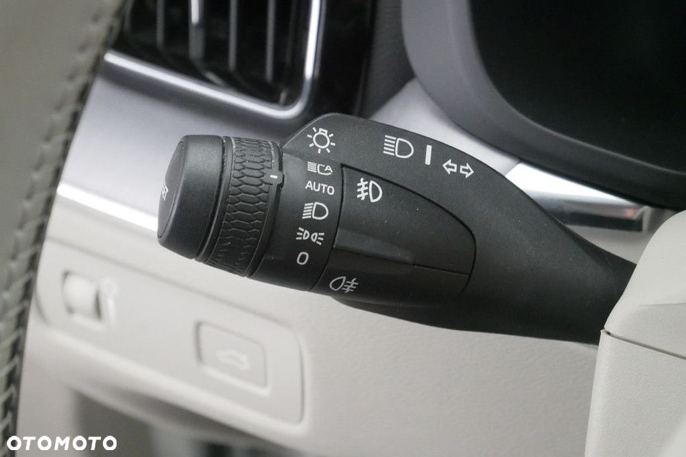 Volvo XC 60 - 31
