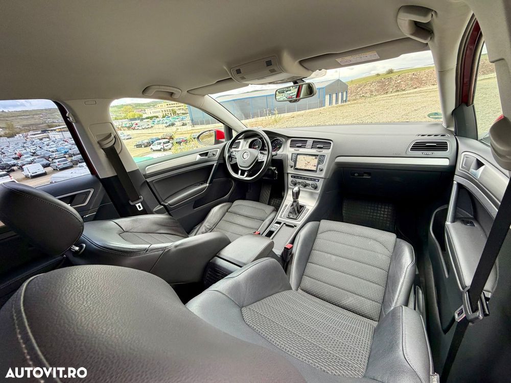 Volkswagen Golf 2.0 TDI (BlueMotion Technology) DSG Comfortline - 21