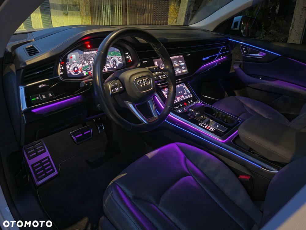 Audi Q8 55 TFSI mHEV Quattro Tiptronic - 4