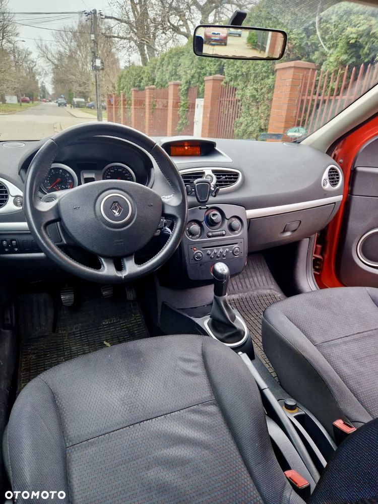 Renault Clio 1.2 16V Exception - 6