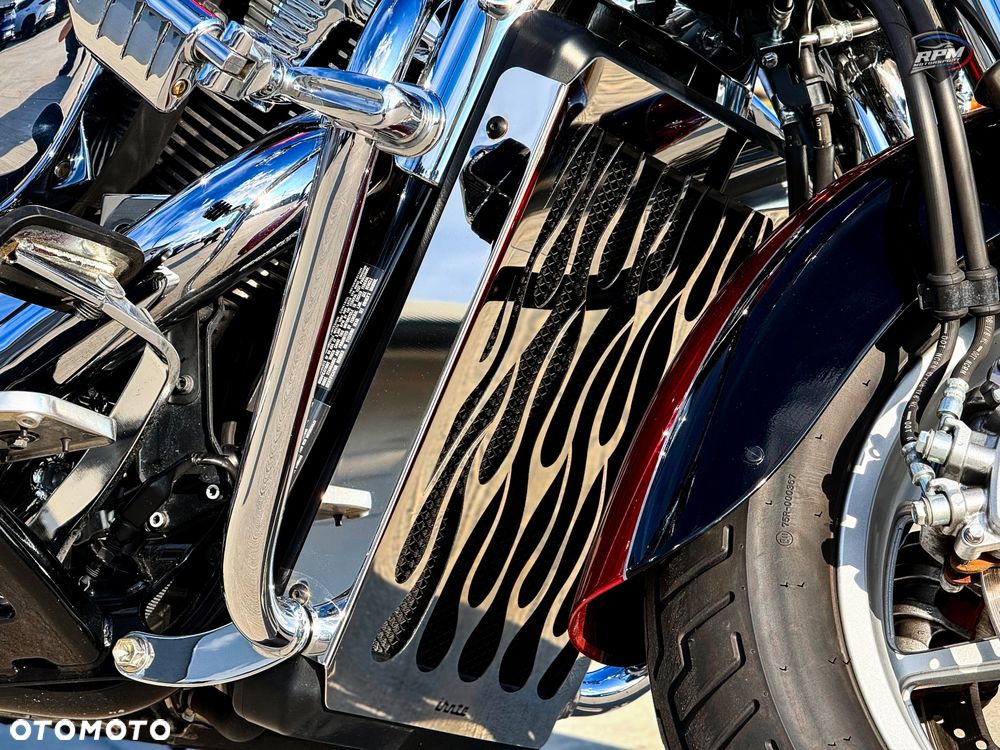 Suzuki Boulevard - 30