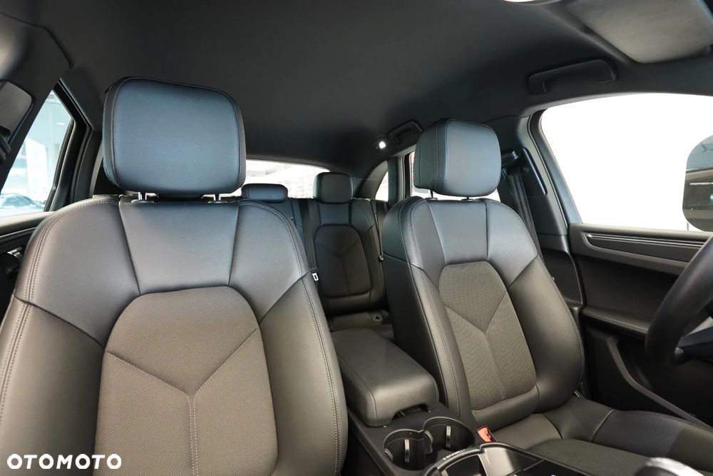 Porsche Macan Standard - 17