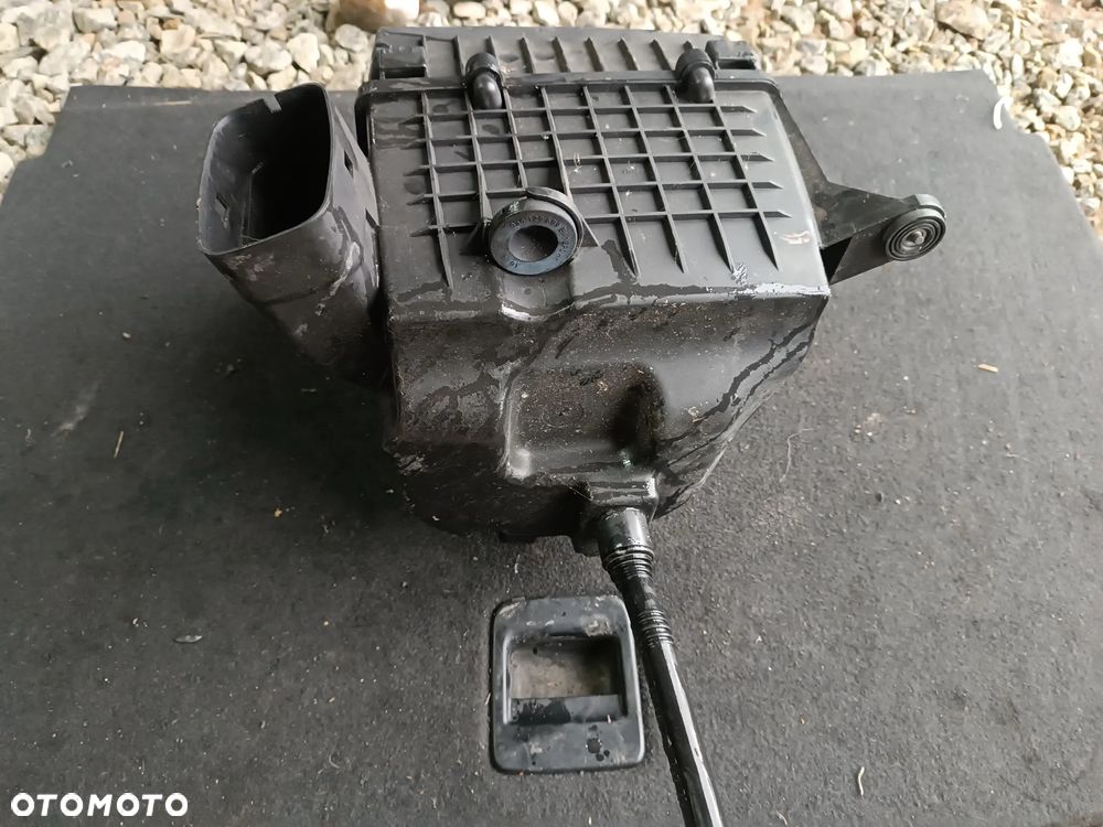 FILTR POWIETRZA OBUDOWA VOLKSWAGEN AUDI A1 1.6 TDI - 5