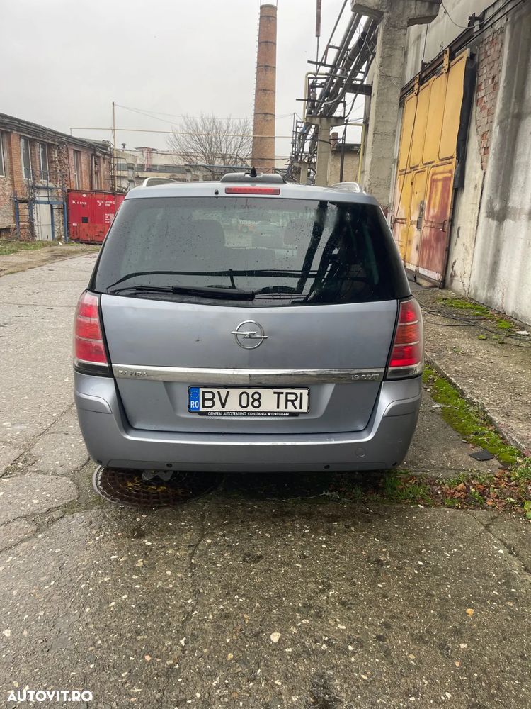 Opel Zafira - 3