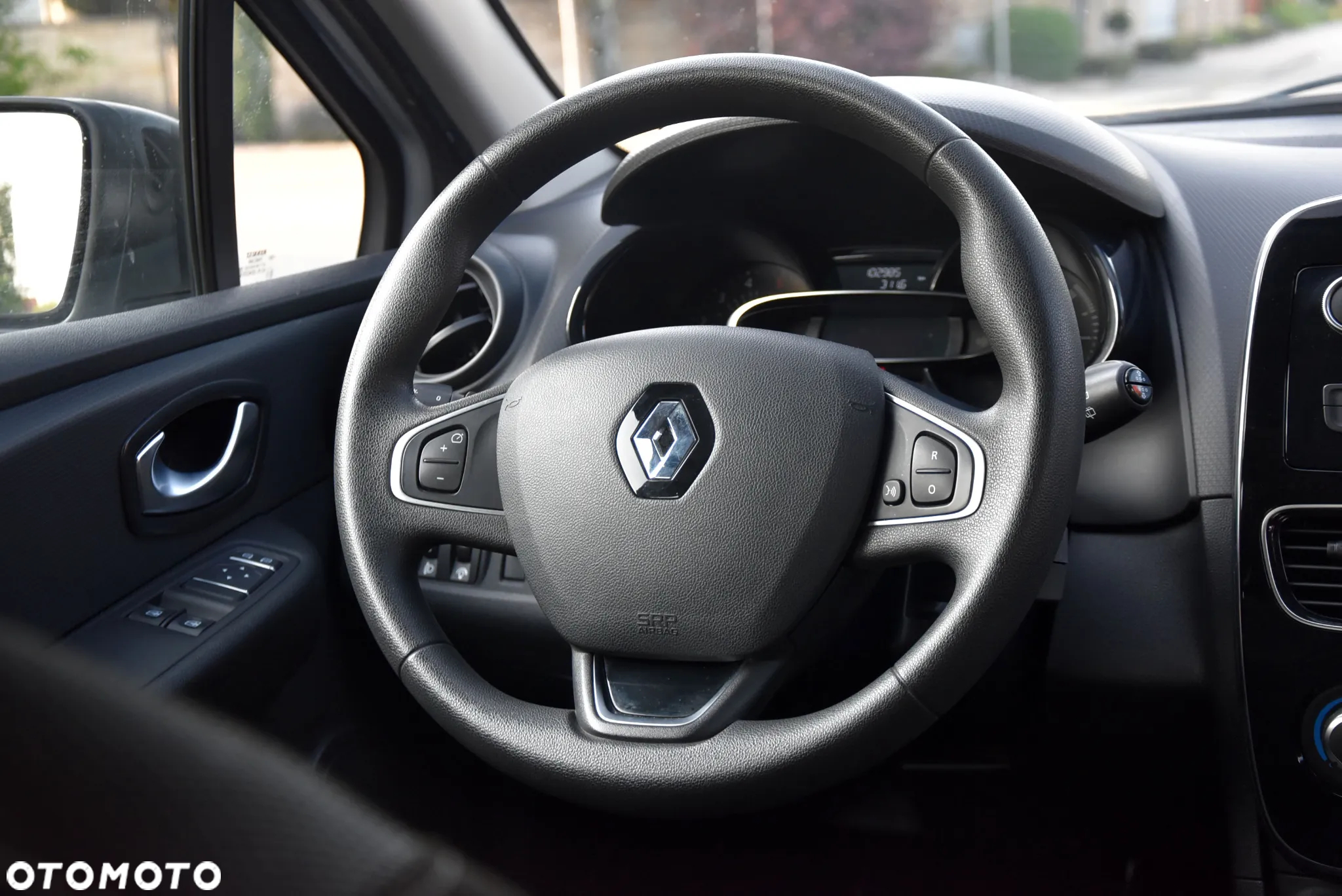 Renault Clio 1.5 dCi Energy Life - 17