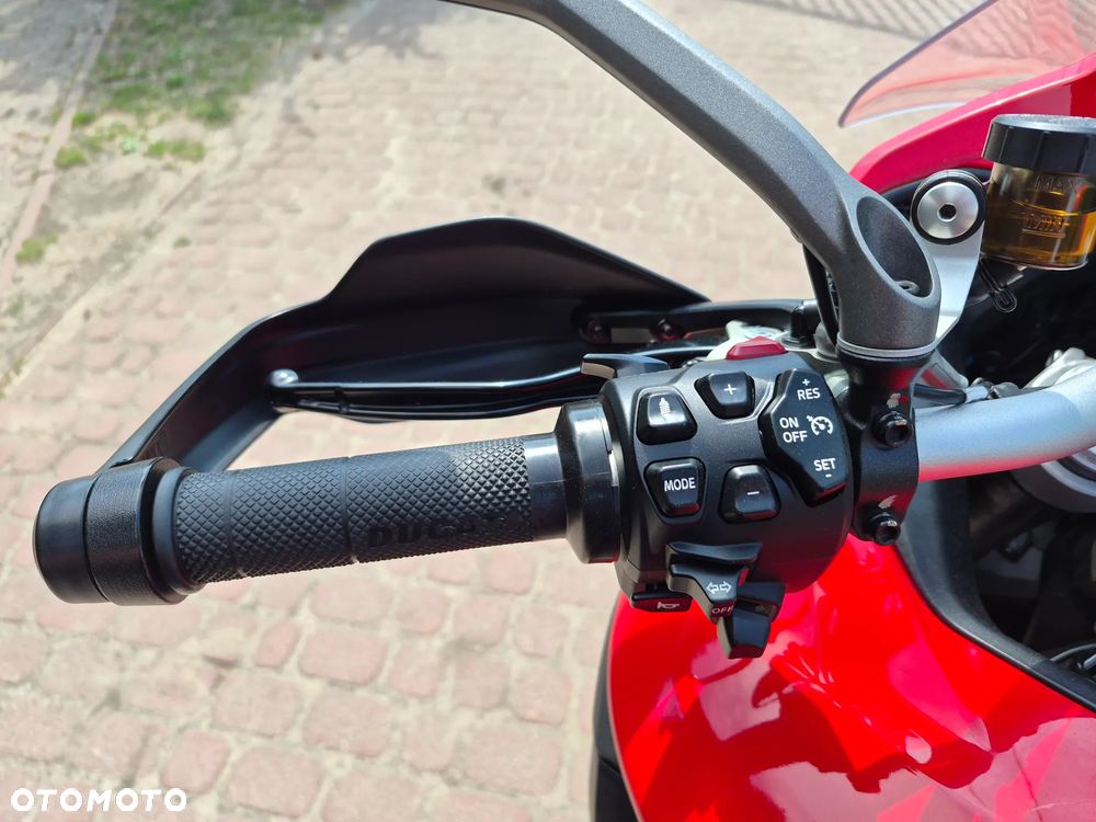 Ducati Multistrada - 24