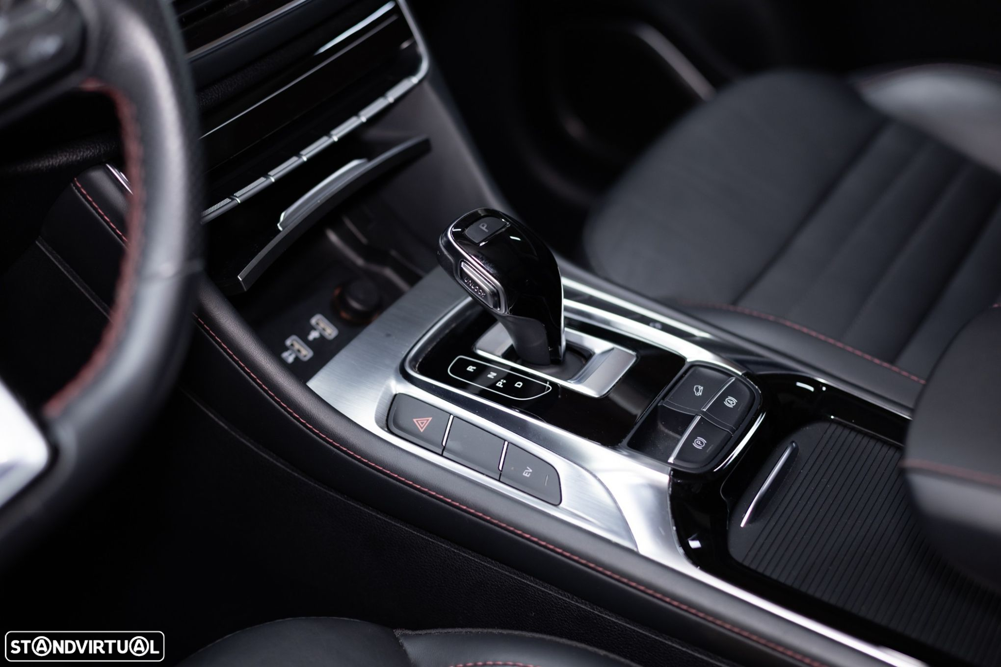 MG EHS 1.5T-GDI PHEV Luxury - 38