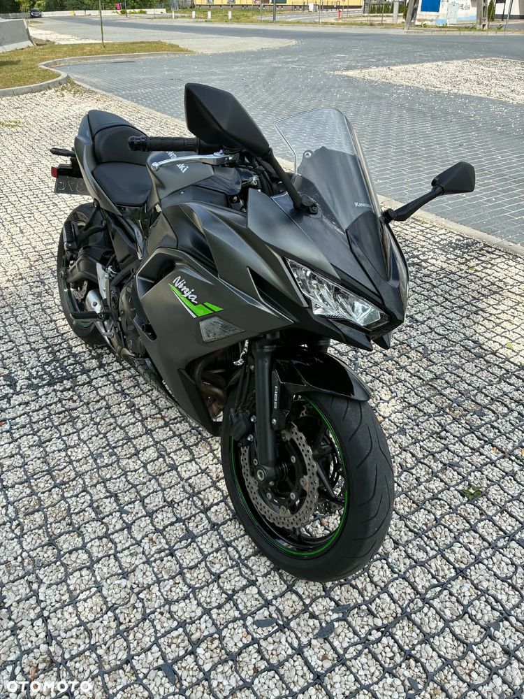 Kawasaki Ninja - 11