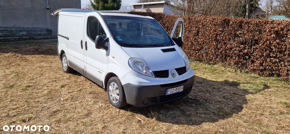 Renault Trafic - 1