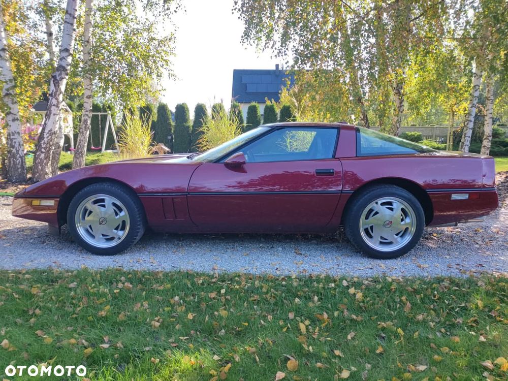 Chevrolet Corvette - 3