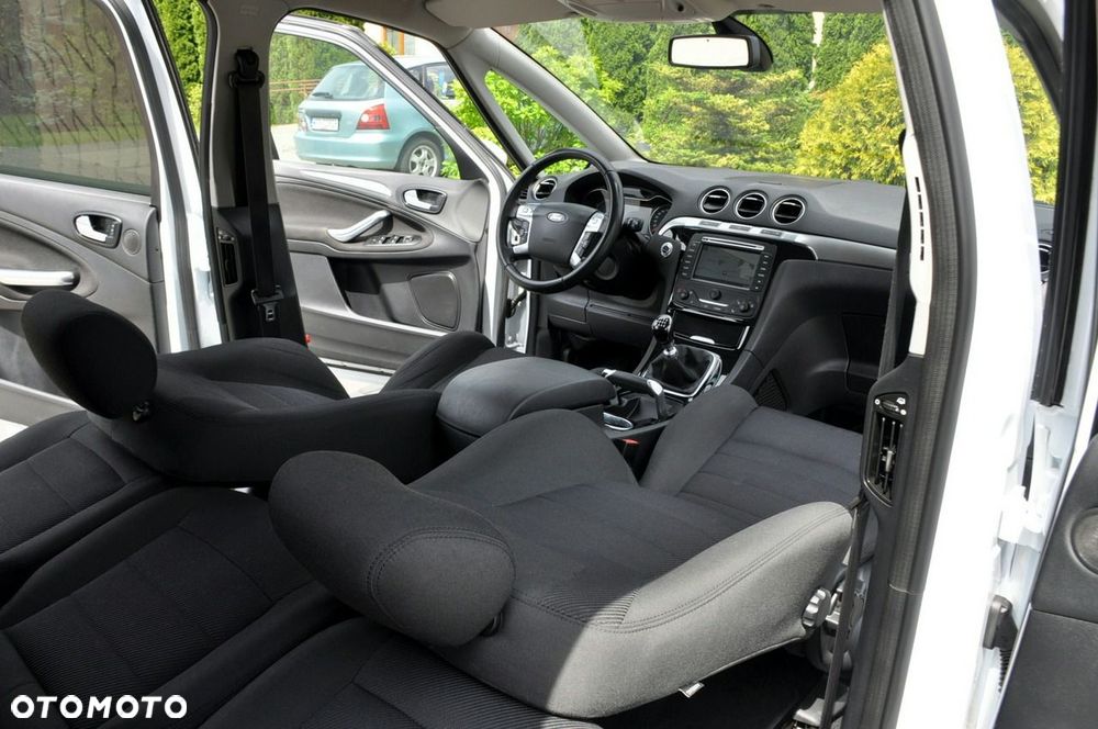 Ford S-Max - 23