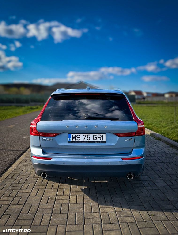 Volvo XC 60 D4 AWD Geartronic Momentum - 4