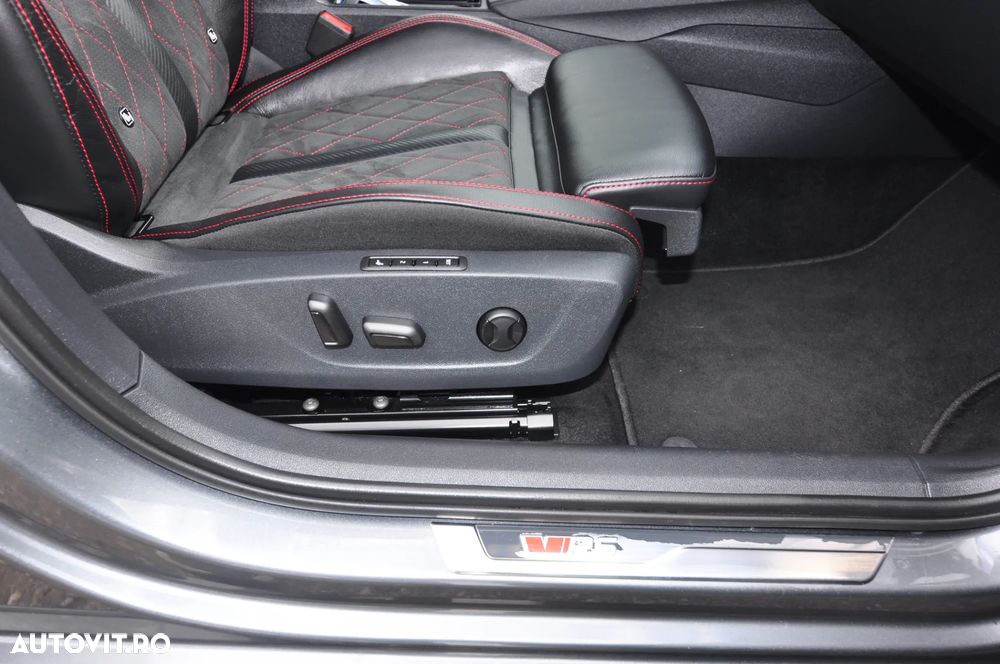 Skoda Octavia 2.0 TDI DSG 4X4 RS Plus - 23
