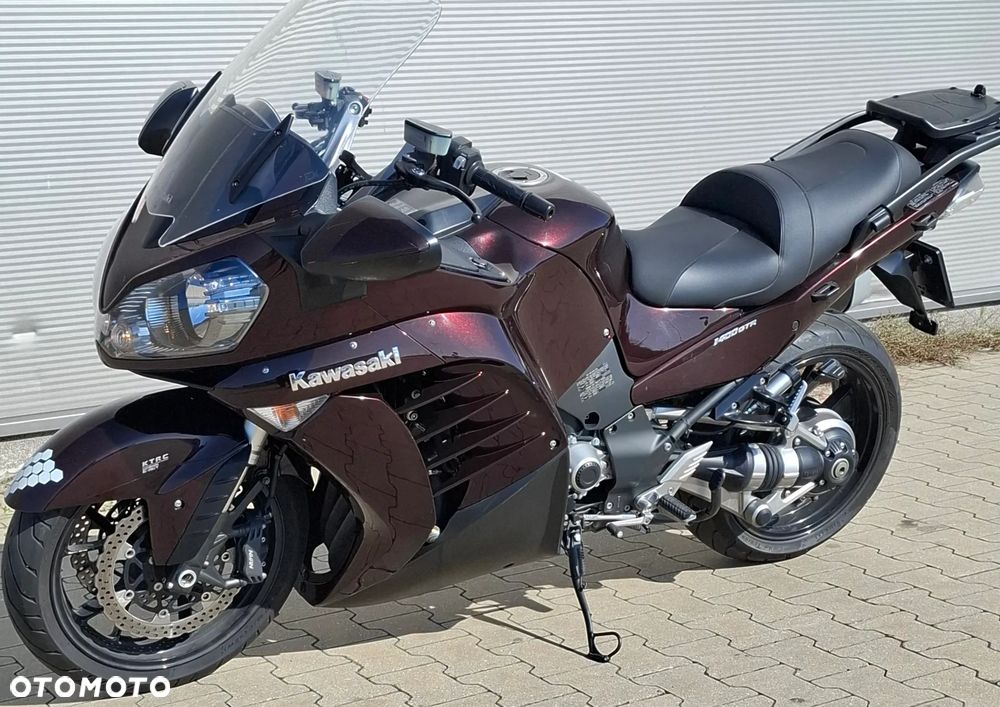 Kawasaki GTR - 6