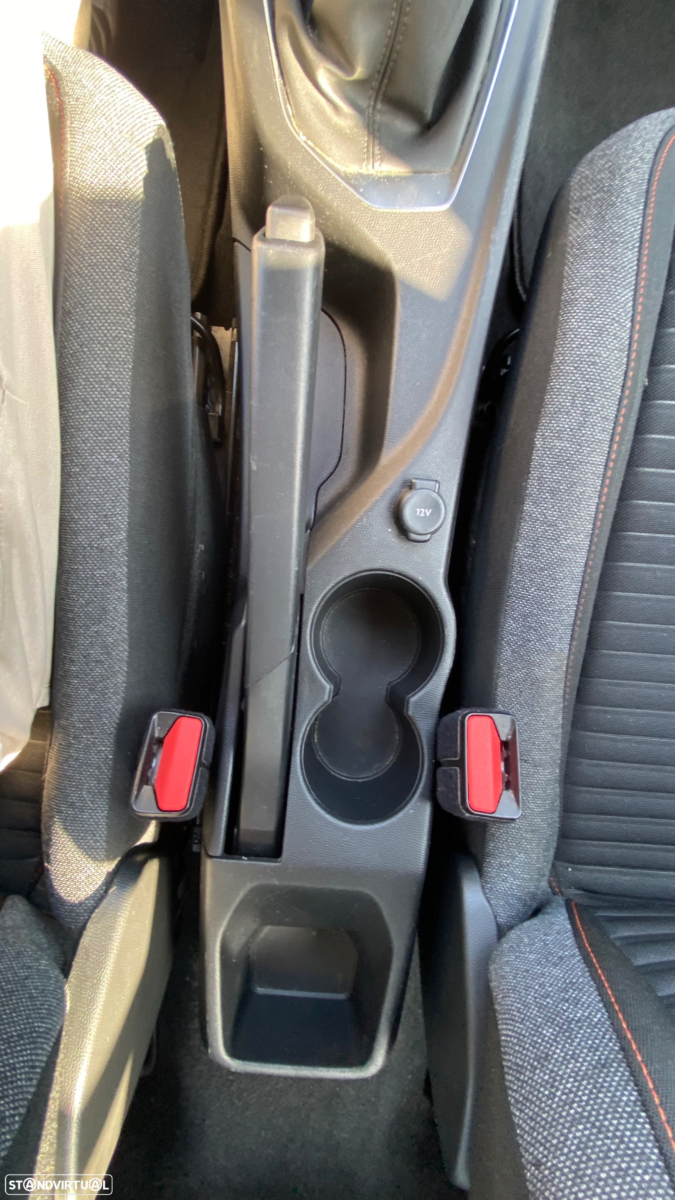 Peugeot 2008 1.2 PureTech Active - 50