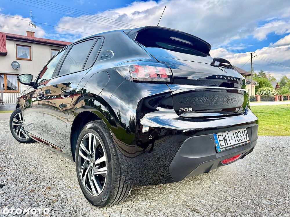 Peugeot 208 - 4