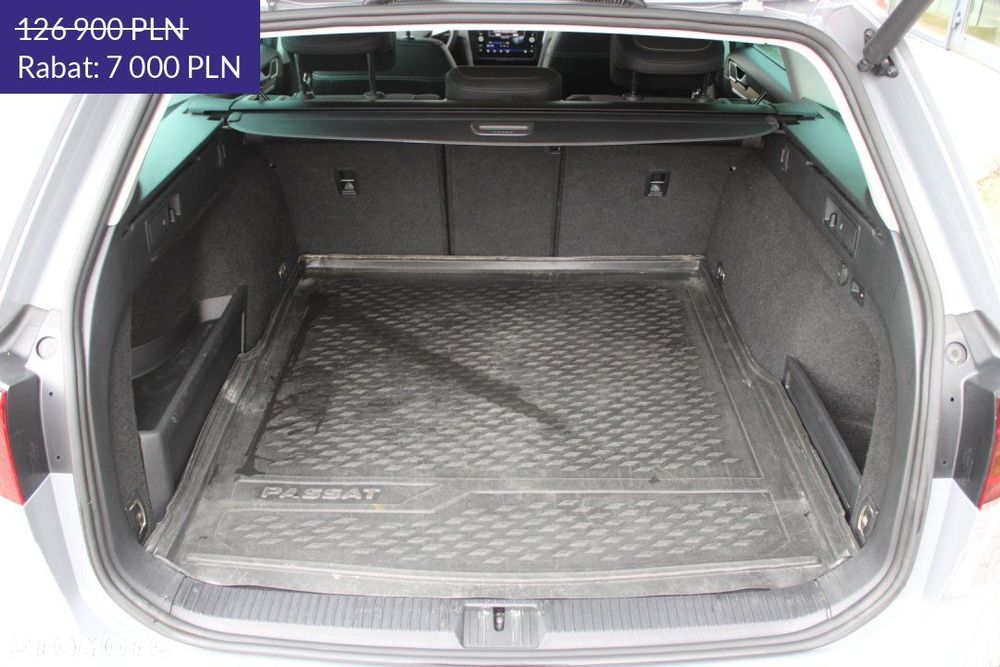 Volkswagen Passat - 12