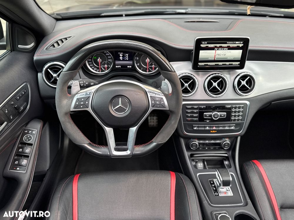 Mercedes-Benz GLA AMG 45 4Matic AMG Speedshift 7G-DCT - 7