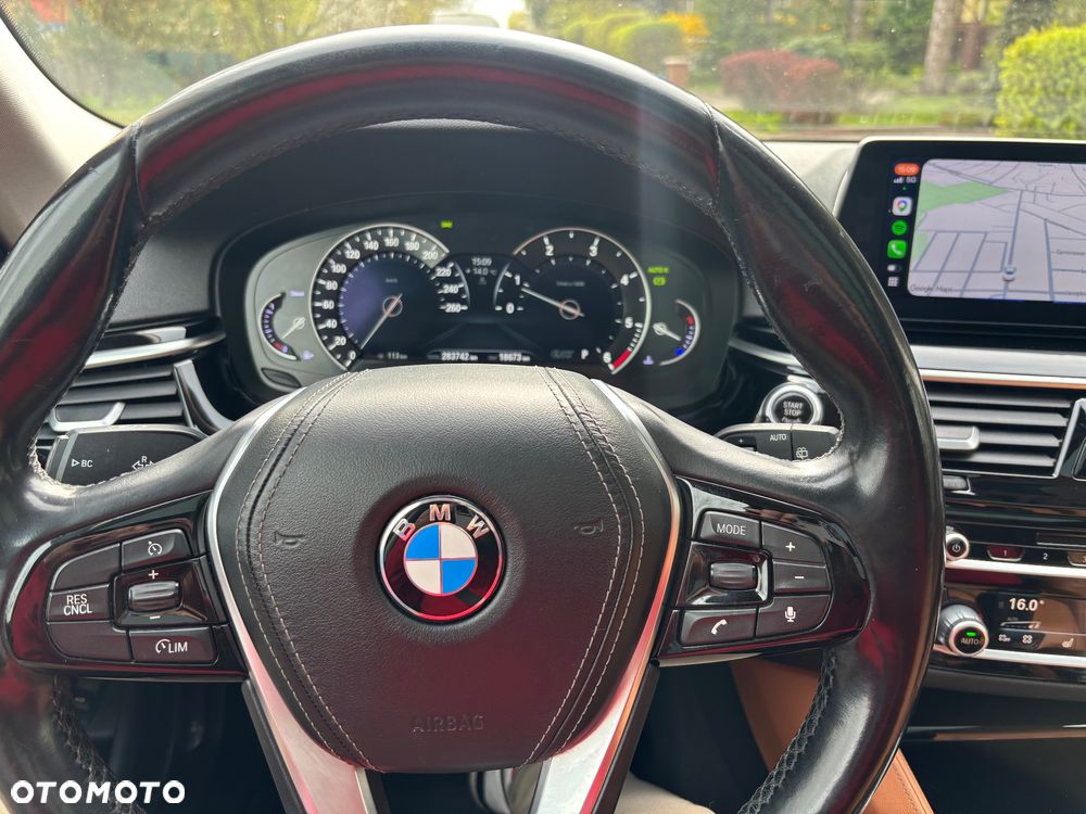 BMW Seria 5 520d - 14