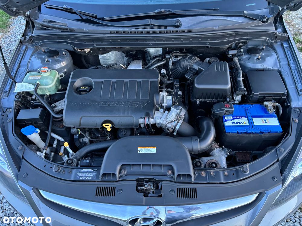 Hyundai i30 1.6 CRDi FIFA WM Edition - 30