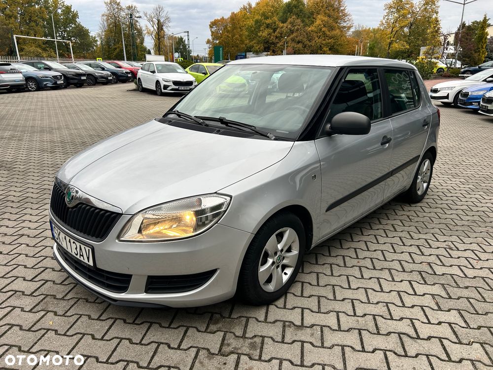 Skoda Fabia 2012 photo 4