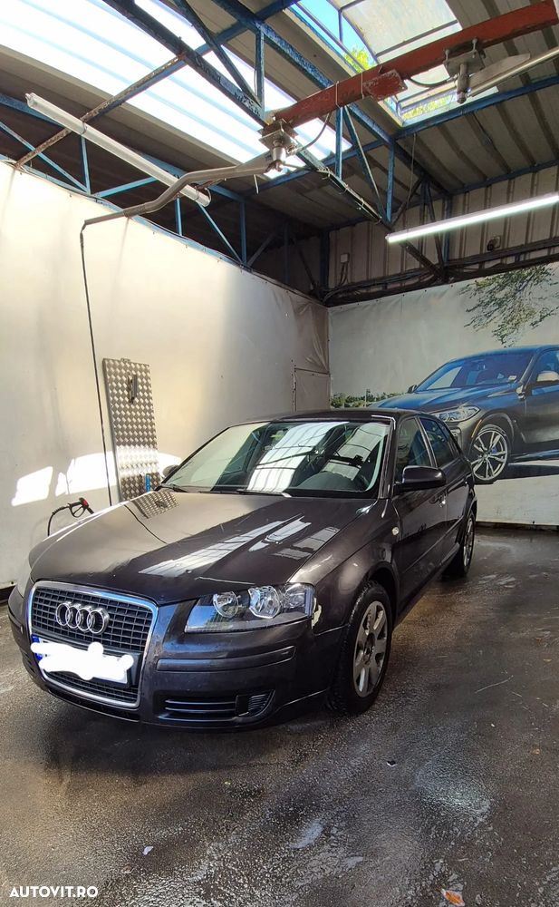 Audi A3 Sportback 1.9 TDI Attraction - 4