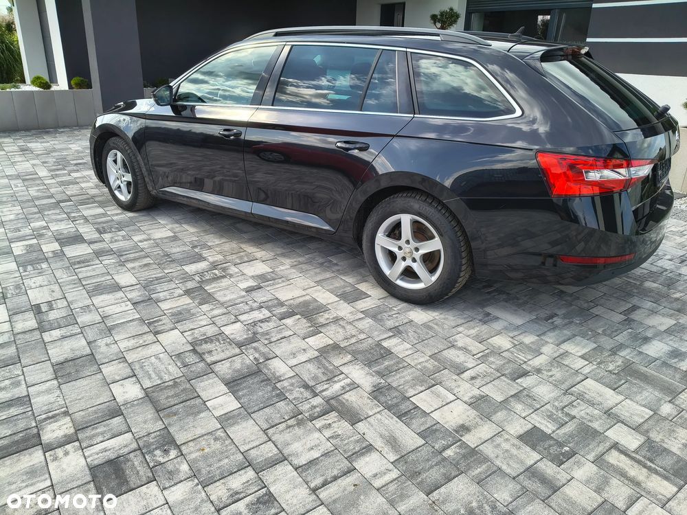 Skoda Superb 1.6 TDI Ambition - 7