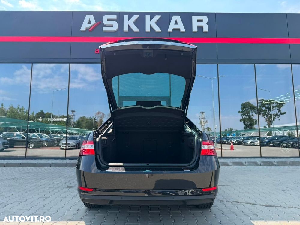Skoda Superb 2.0 TDI DSG Style - 14