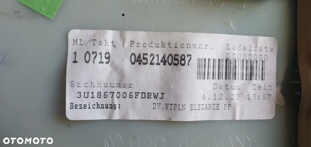 Boczek drzwi tapicerka prawy przód przednia prawa skóra Skoda Superb I - 6