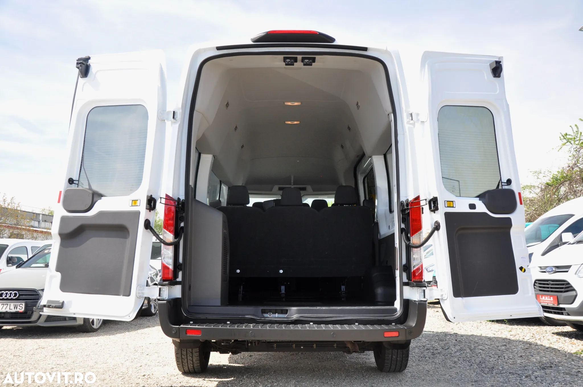 Ford Transit L2H3 9 Locuri Automat - 8