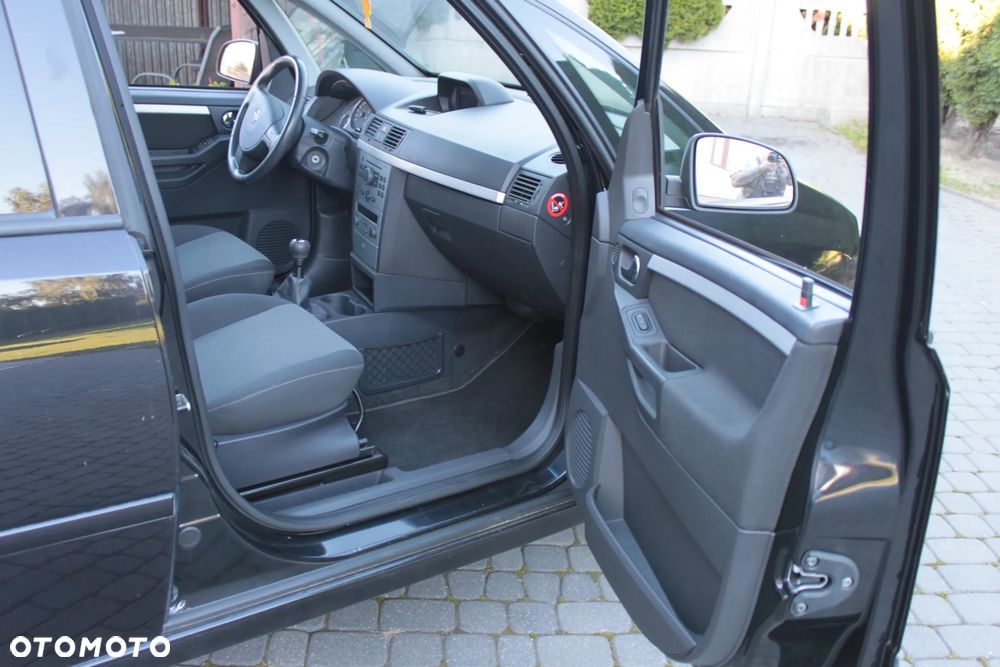 Opel Meriva - 12