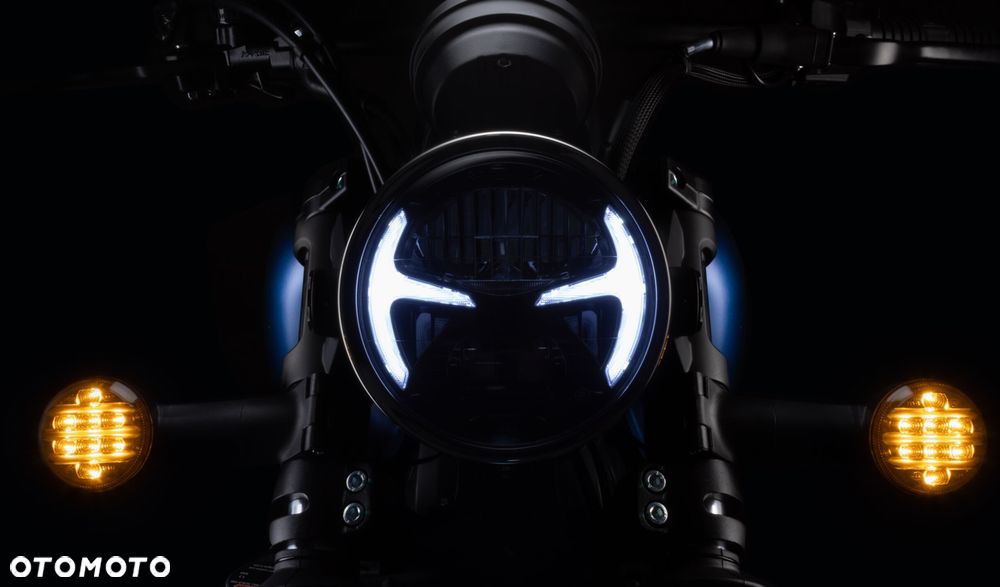 Junak M18 - 10