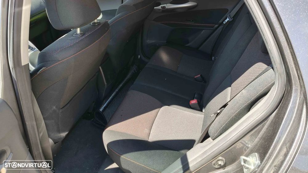 Toyota Auris 1.4 D-4D AC DPF - 6