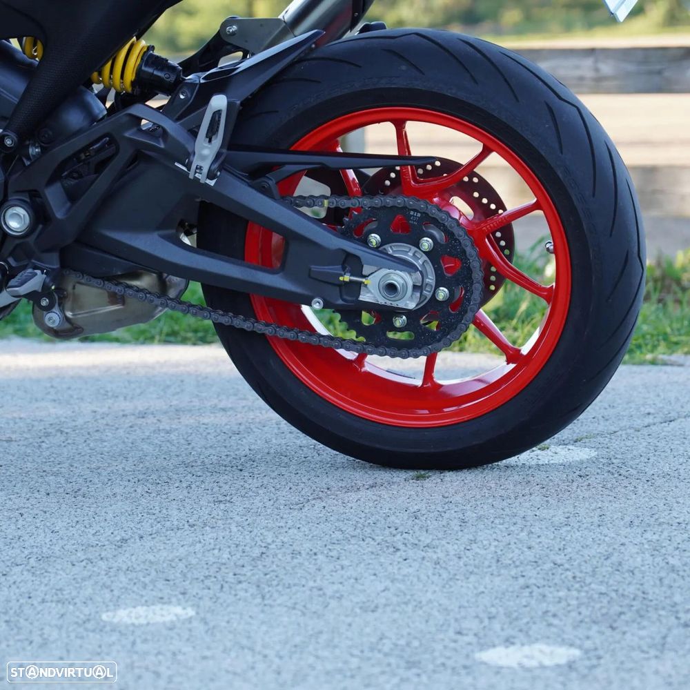 Ducati Monster - 24