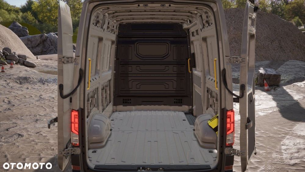 Volkswagen Crafter - 14