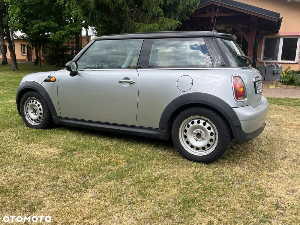 MINI ONE Standard - 8