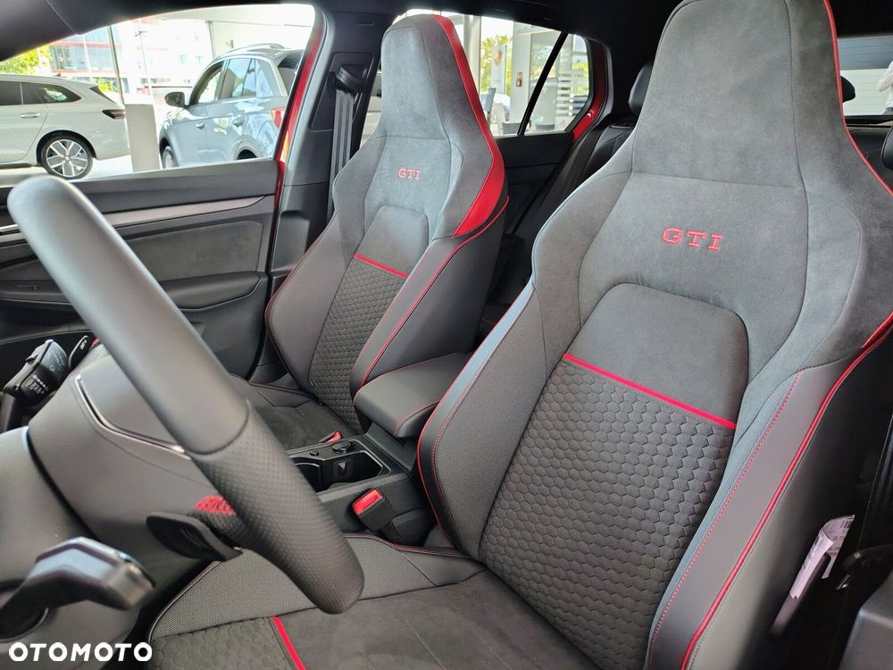 Volkswagen Golf - 18