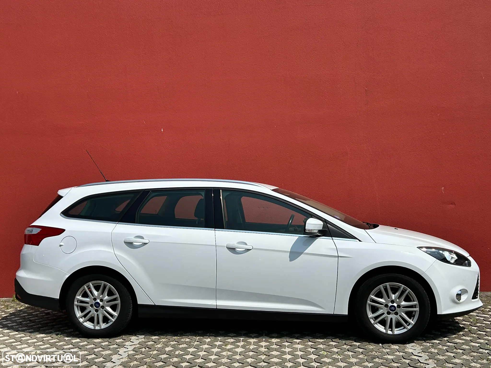 Ford Focus SW 1.0 EcoBoost S&S Business Edition - 3