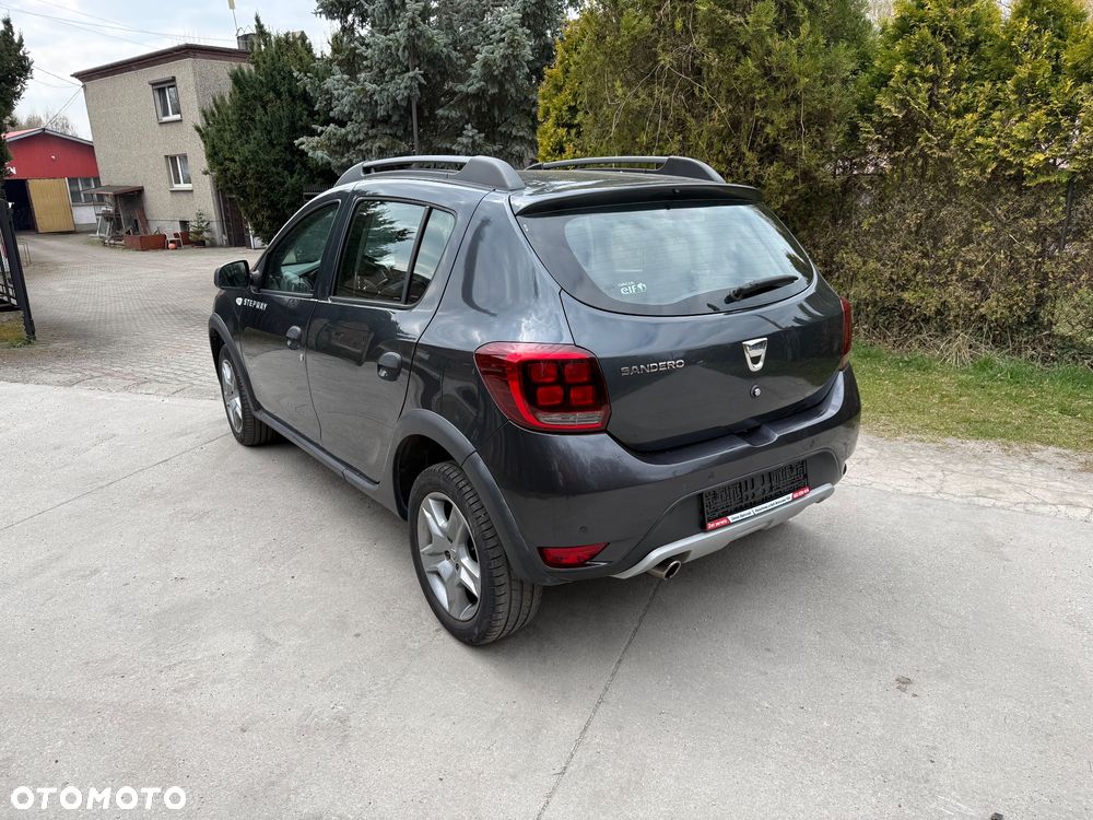 Dacia Sandero Stepway TCe 90 Prestige - 4