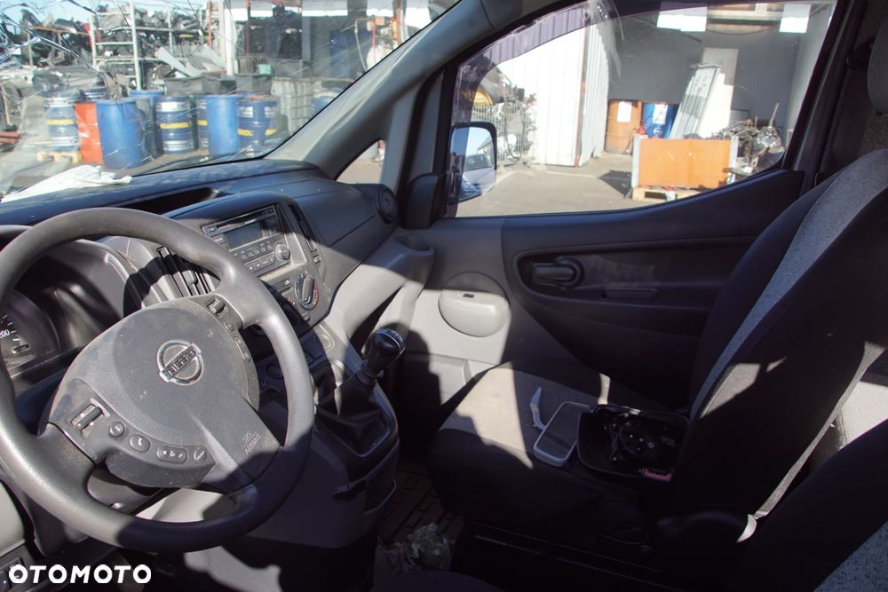 Auto na części - Nissan NV200 Campervan 1.5 DCI 110 KM K9K646 TL4118 K51 2015R Silnik Skrzynia Drzwi Maska Błotnik Zderzak Lampa Klamka Szyba Lusterko Sterownik Moduł Czujnik Licznik Panel Kierownica - 10