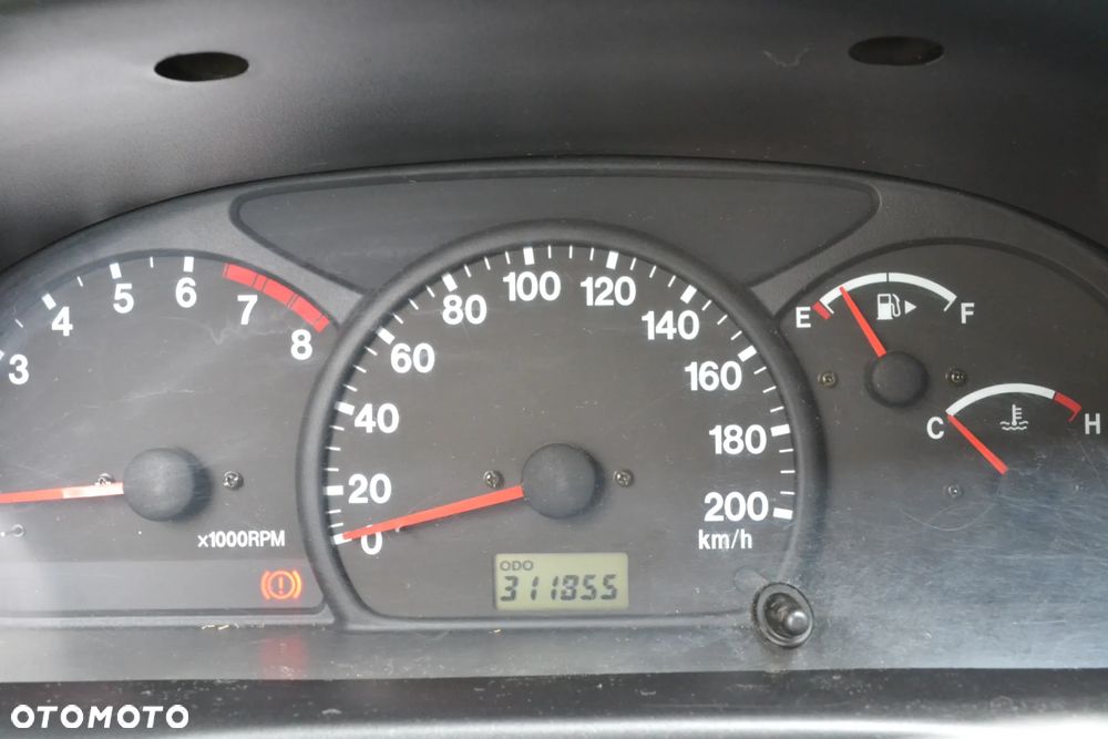 Suzuki Grand Vitara 1.6 - 8
