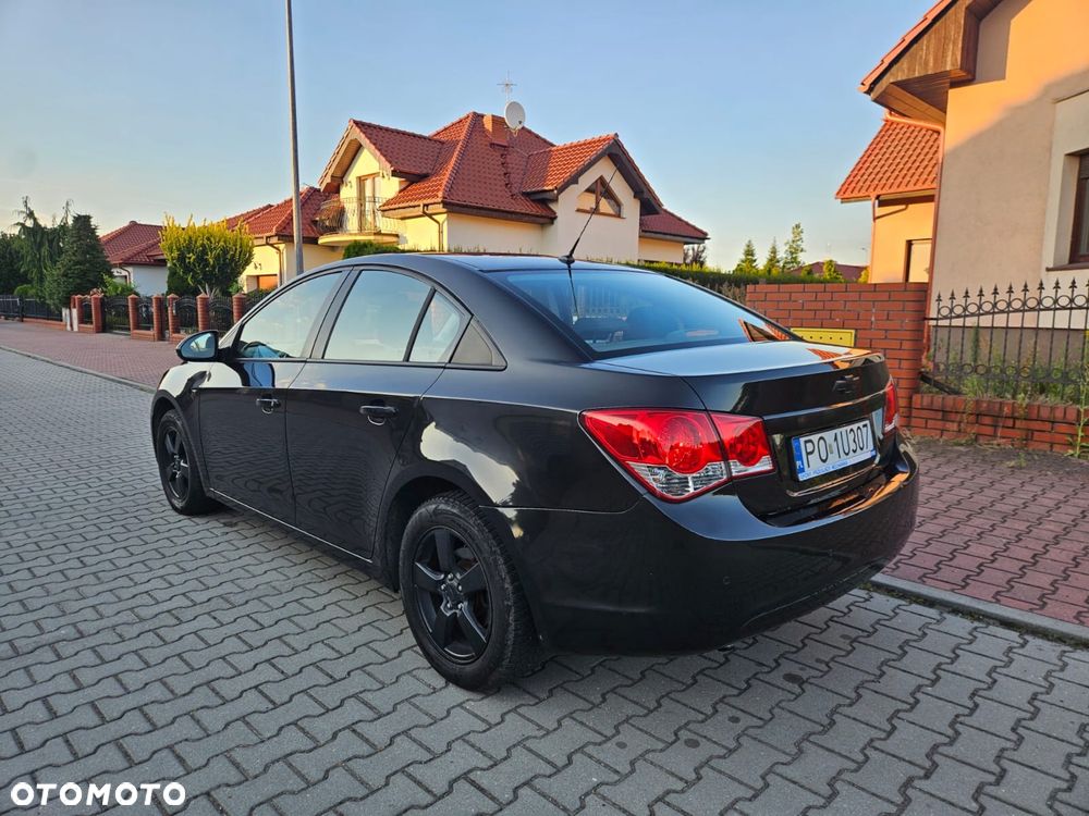 Chevrolet Cruze - 4