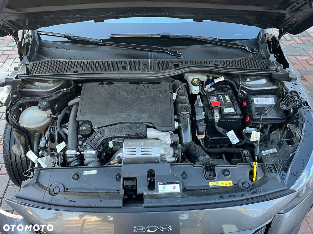 Peugeot 208 PureTech 130 EAT8 GT - 14