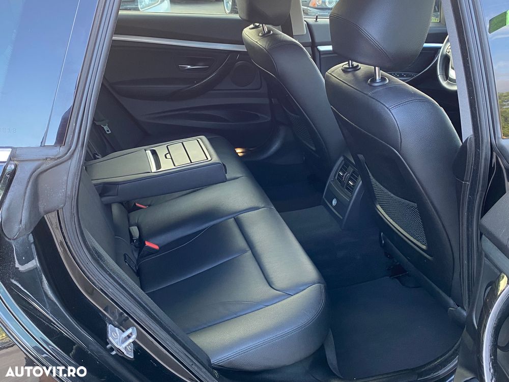 BMW Seria 3 320d Aut. Luxury Line - 7