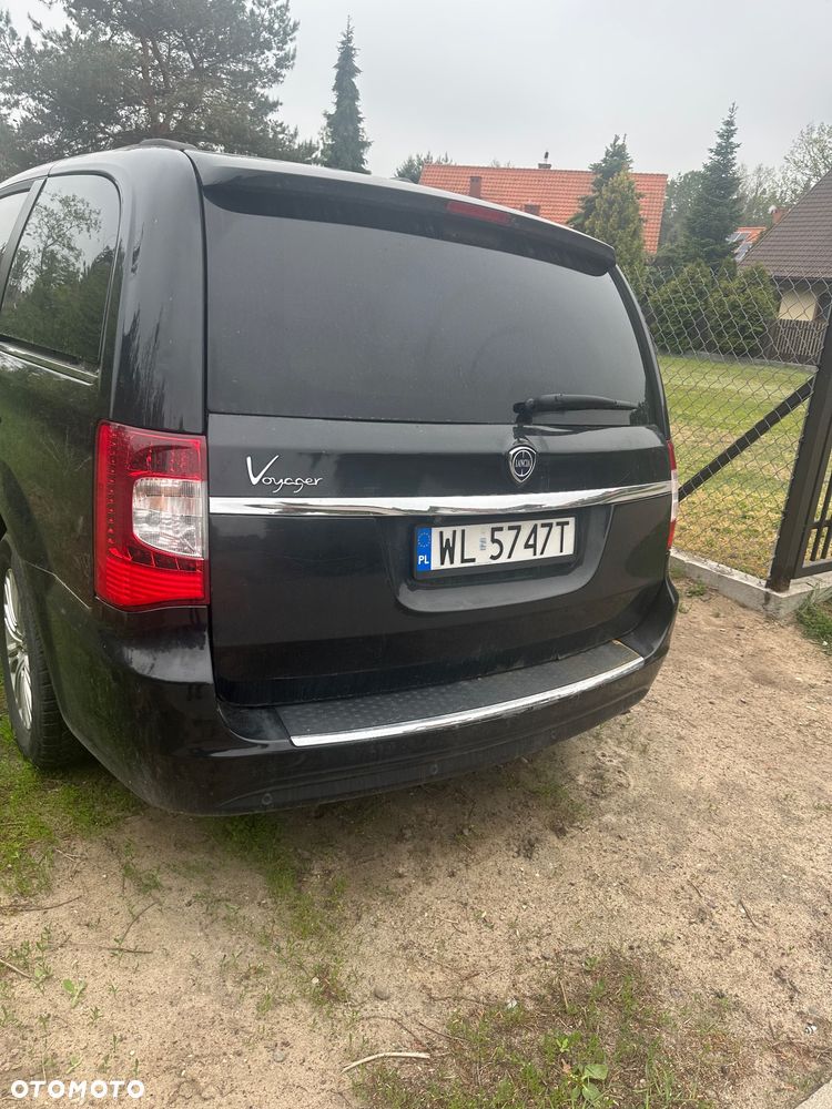 Lancia Voyager 2.8CRD Gold - 8
